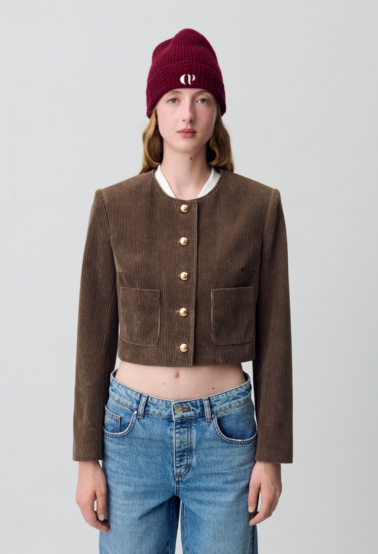 Chaqueta corta de terciopelo