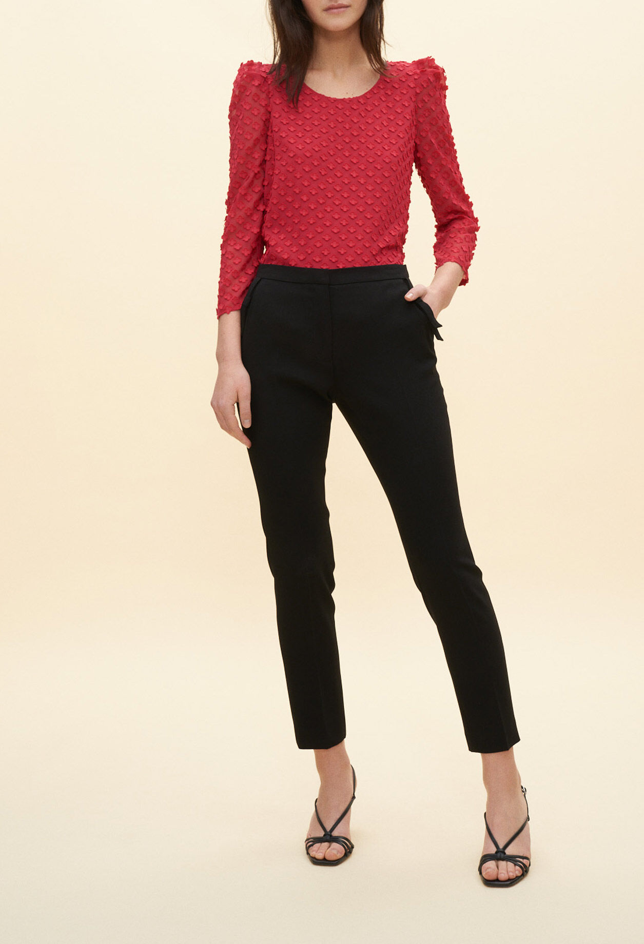 Pantalón con detalle de lazo
