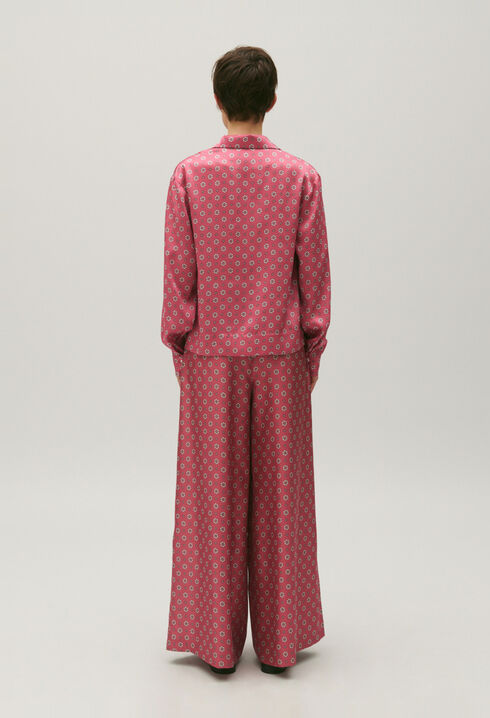 Camisa satinada con estampado