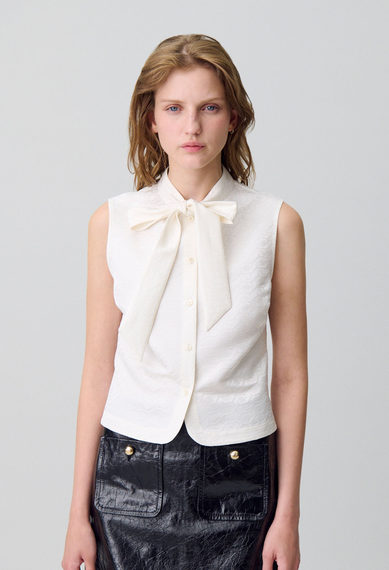 Blusa sin mangas