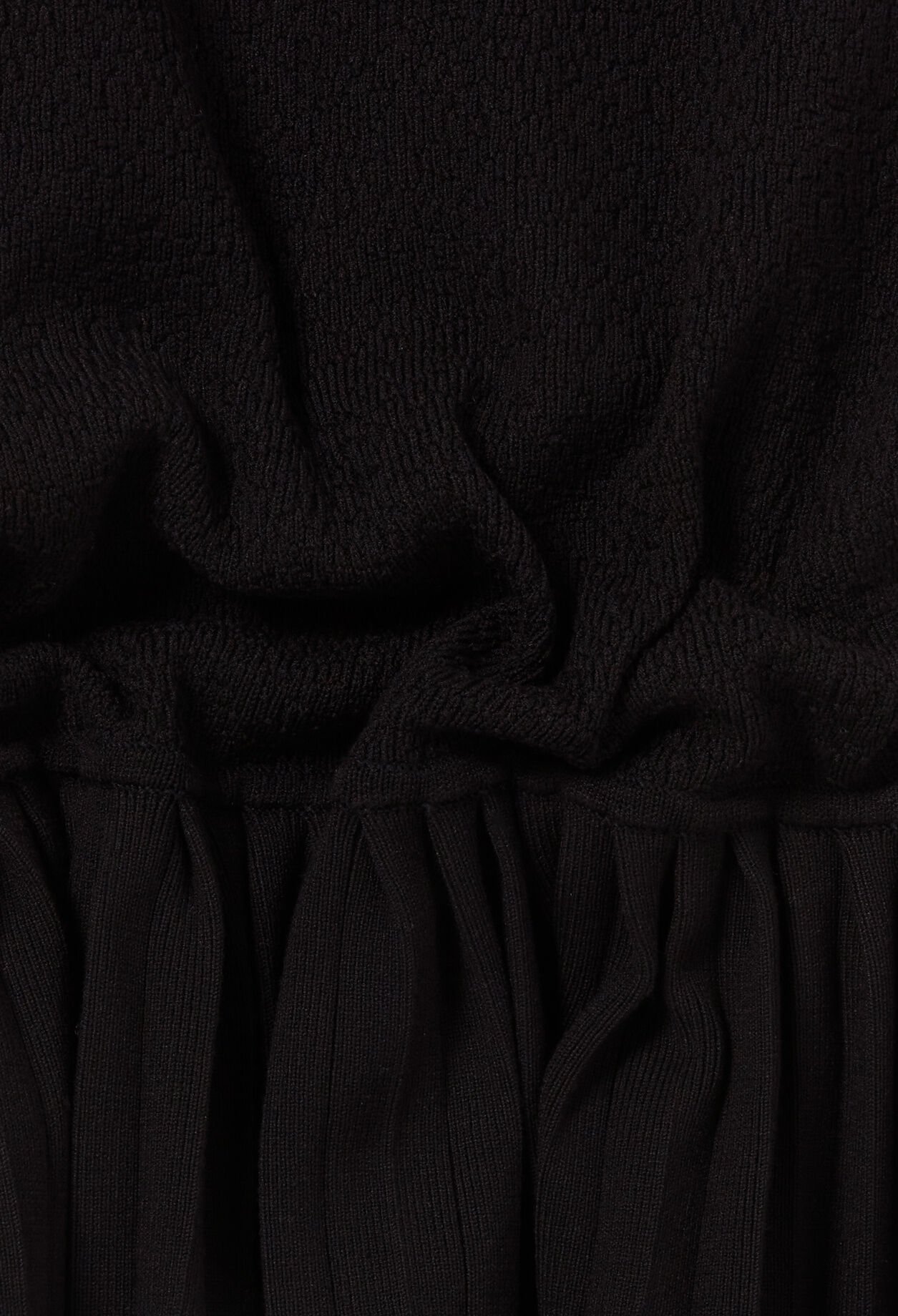 Vestido de punto plisado