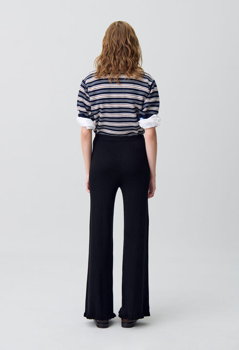 Pantalón de punto acampanado