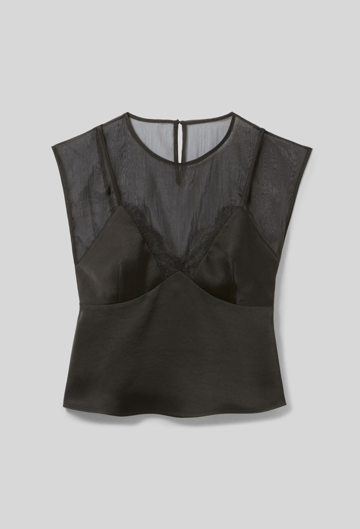 Top fluido detalles encaje
