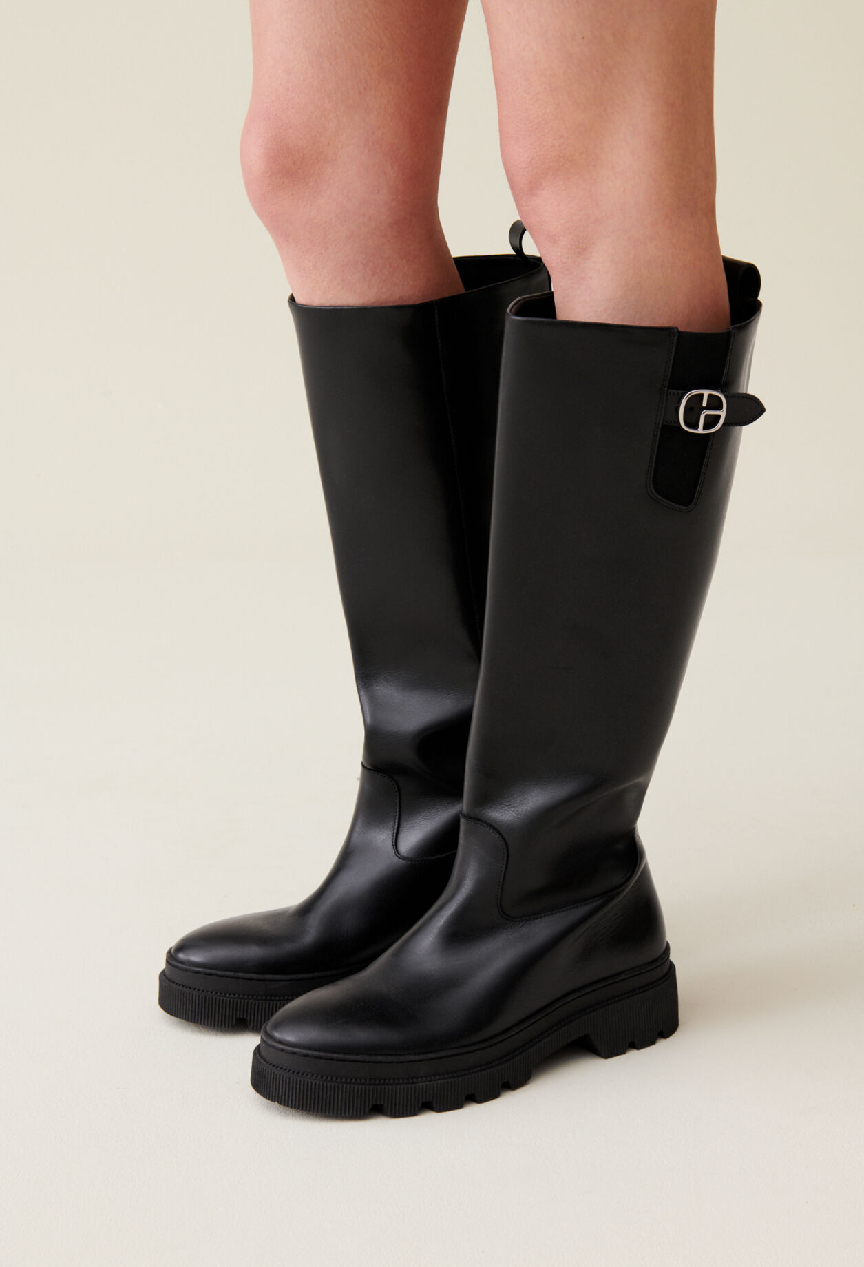 Botas altas de cuero liso