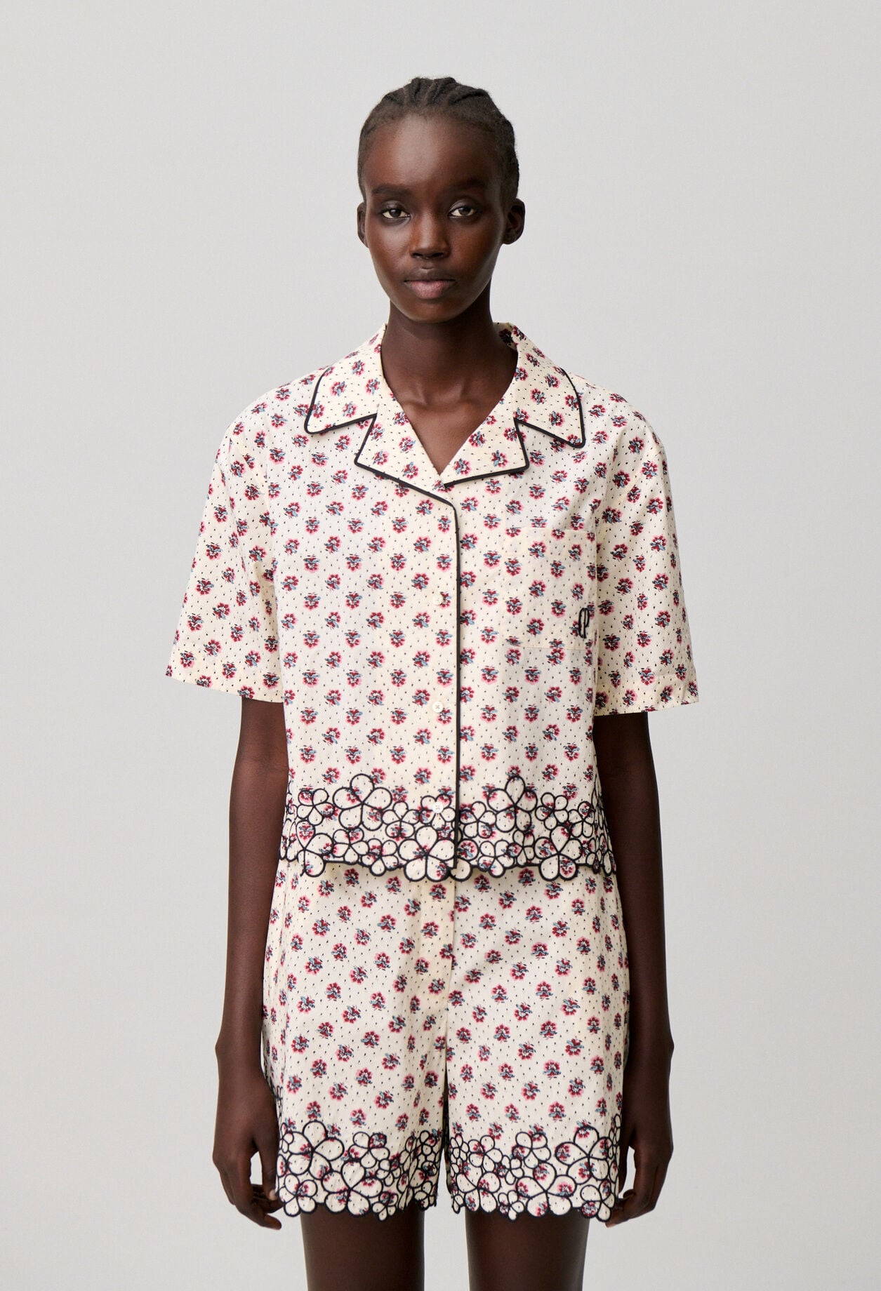 Camisa de algod&oacute;n bordada