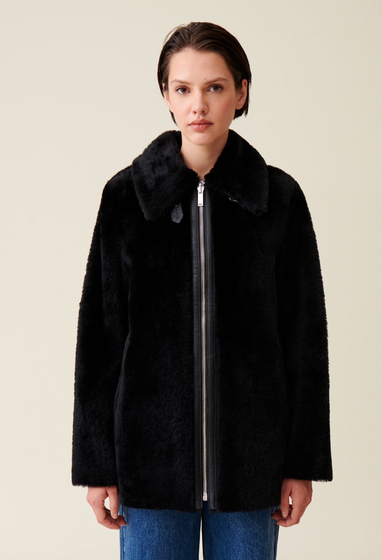 Abrigo con cremallera