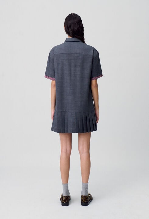 Vestido corto plisado