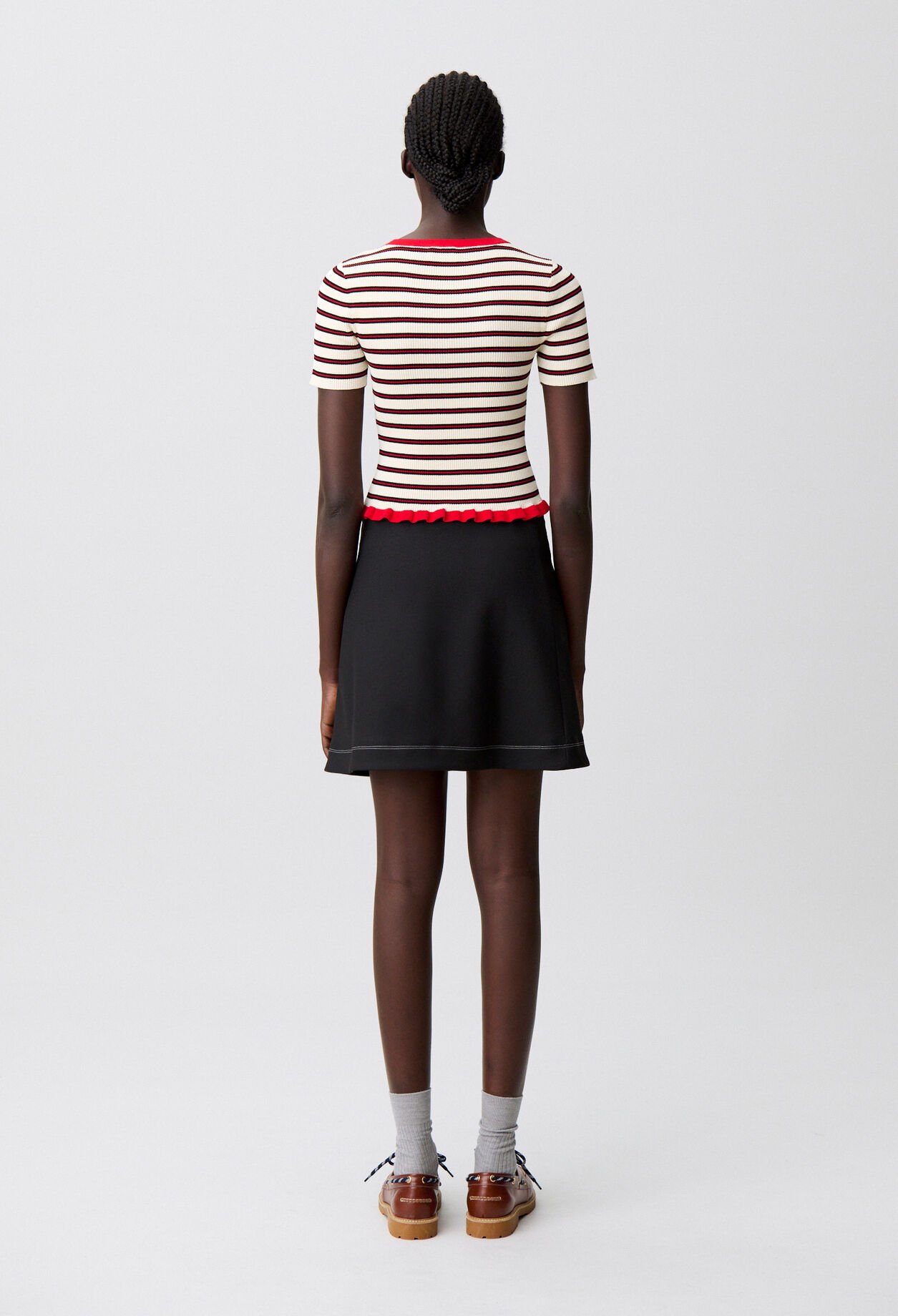 Camiseta de rayas tricolores