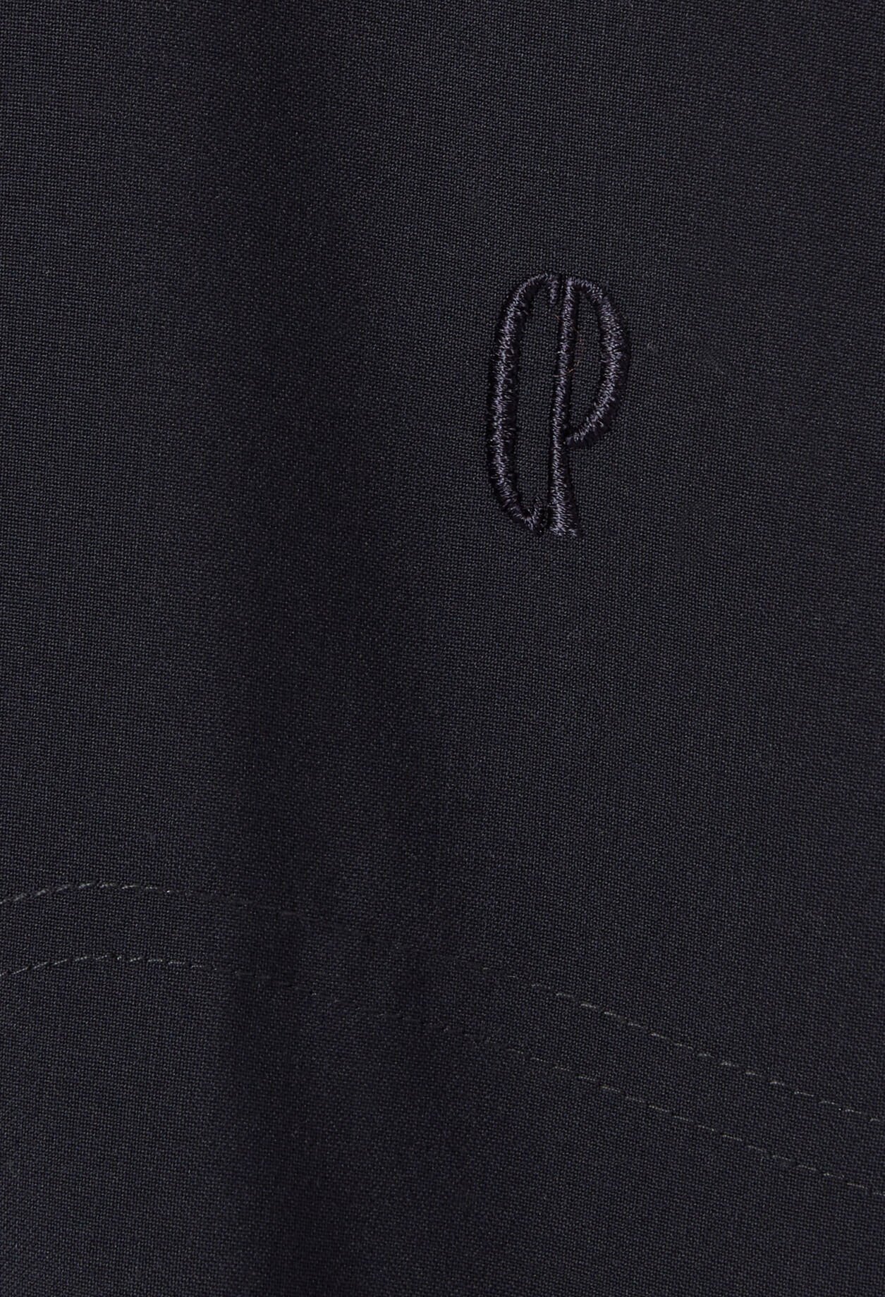 Chaqueta oversize con cremallera