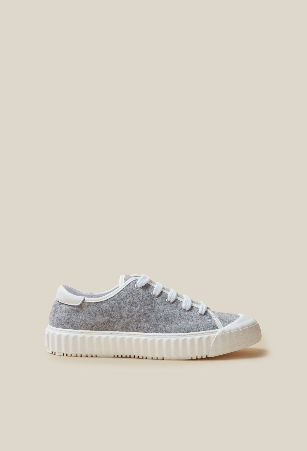 Zapatillas de fieltro gris