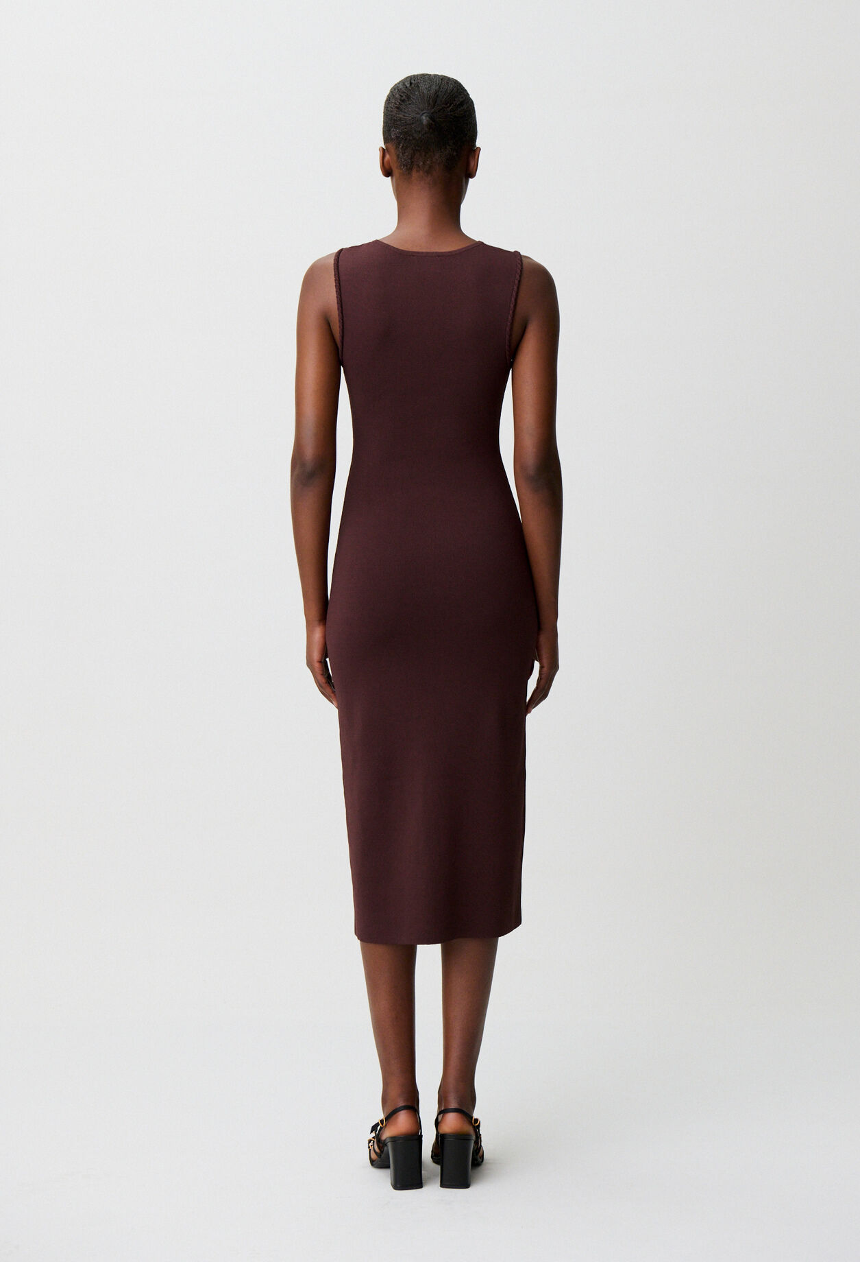 Vestido midi punto botones dorados