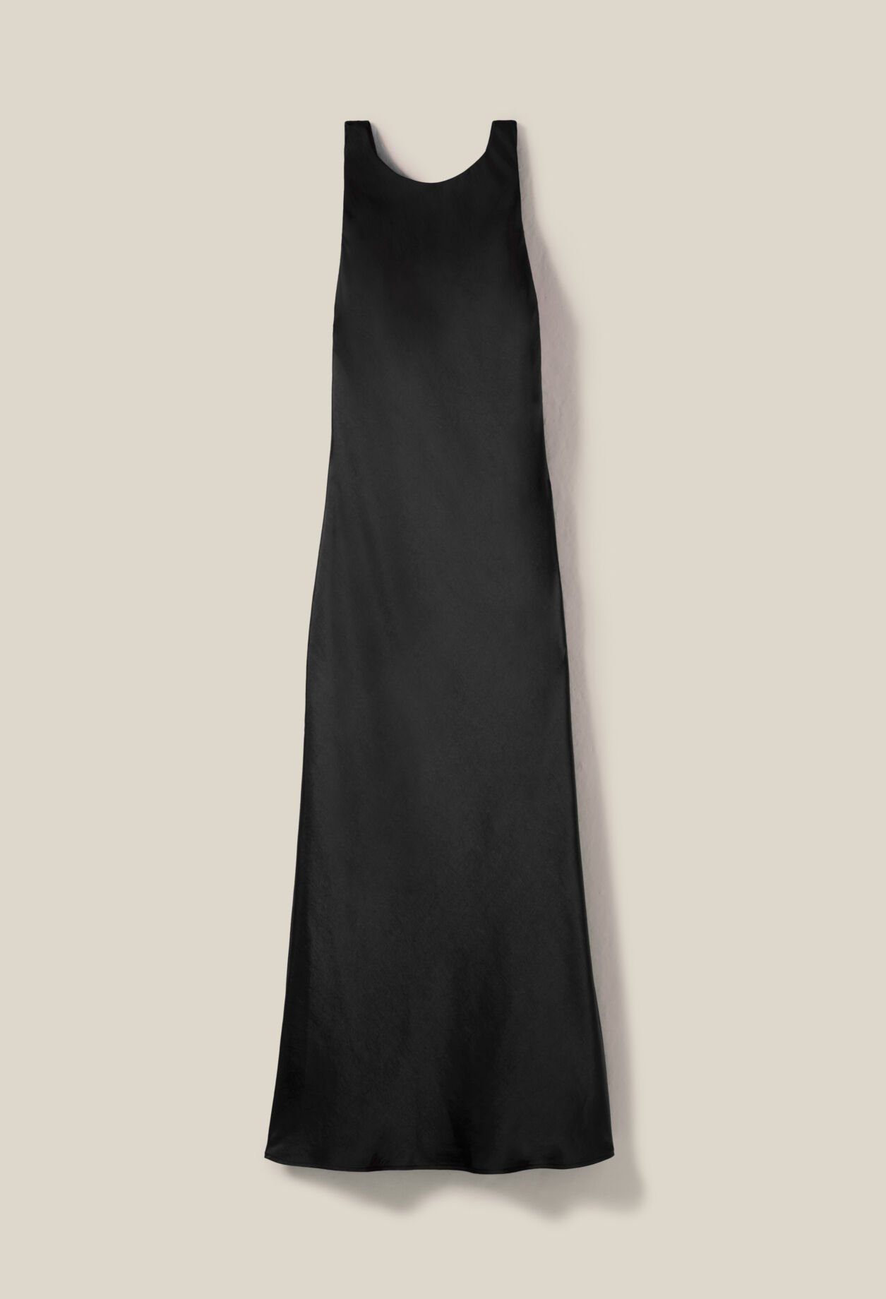 Vestido largo de raso
