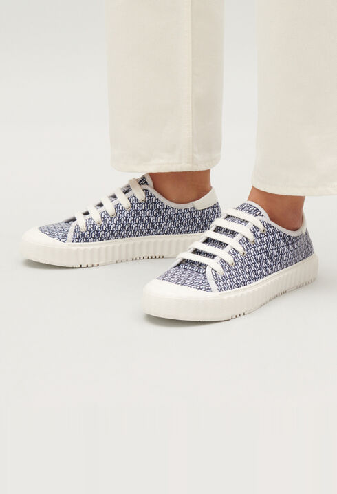 Tenis lona monograma CP