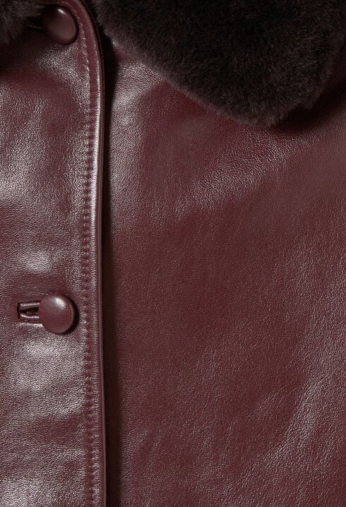Chaqueta de cuero estilo oversize