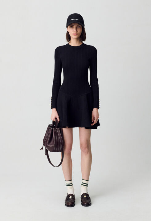 Vestido corto de línea evasé
