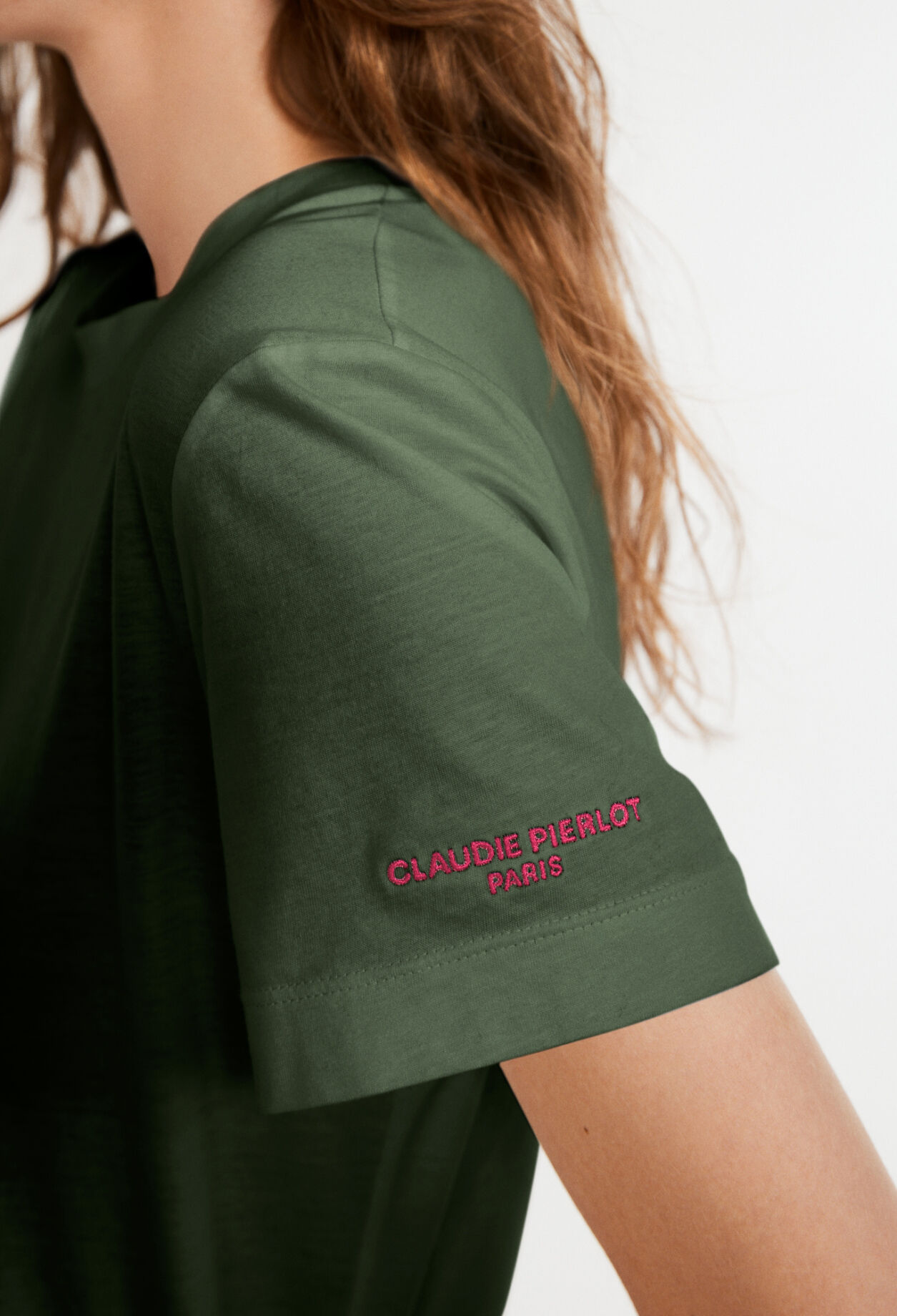 Camiseta bordada