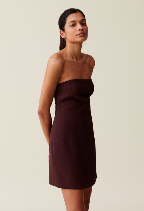 Vestido corto sin tirantes