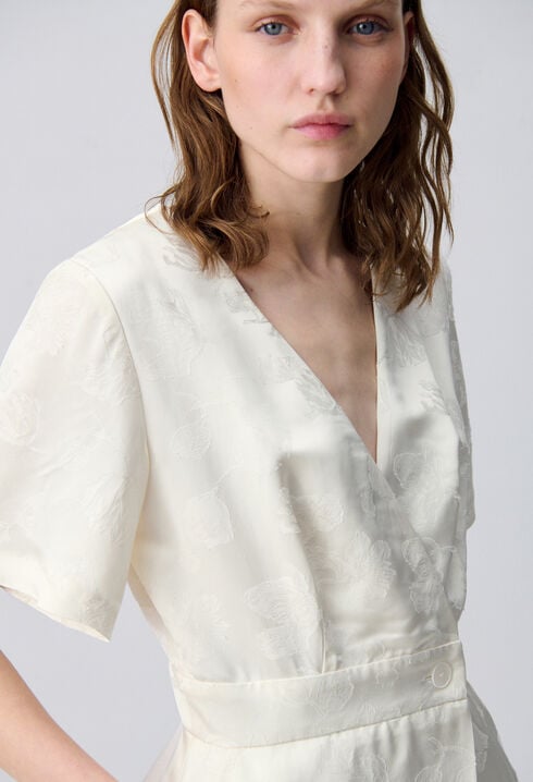 Vestido corto tipo cruzado
