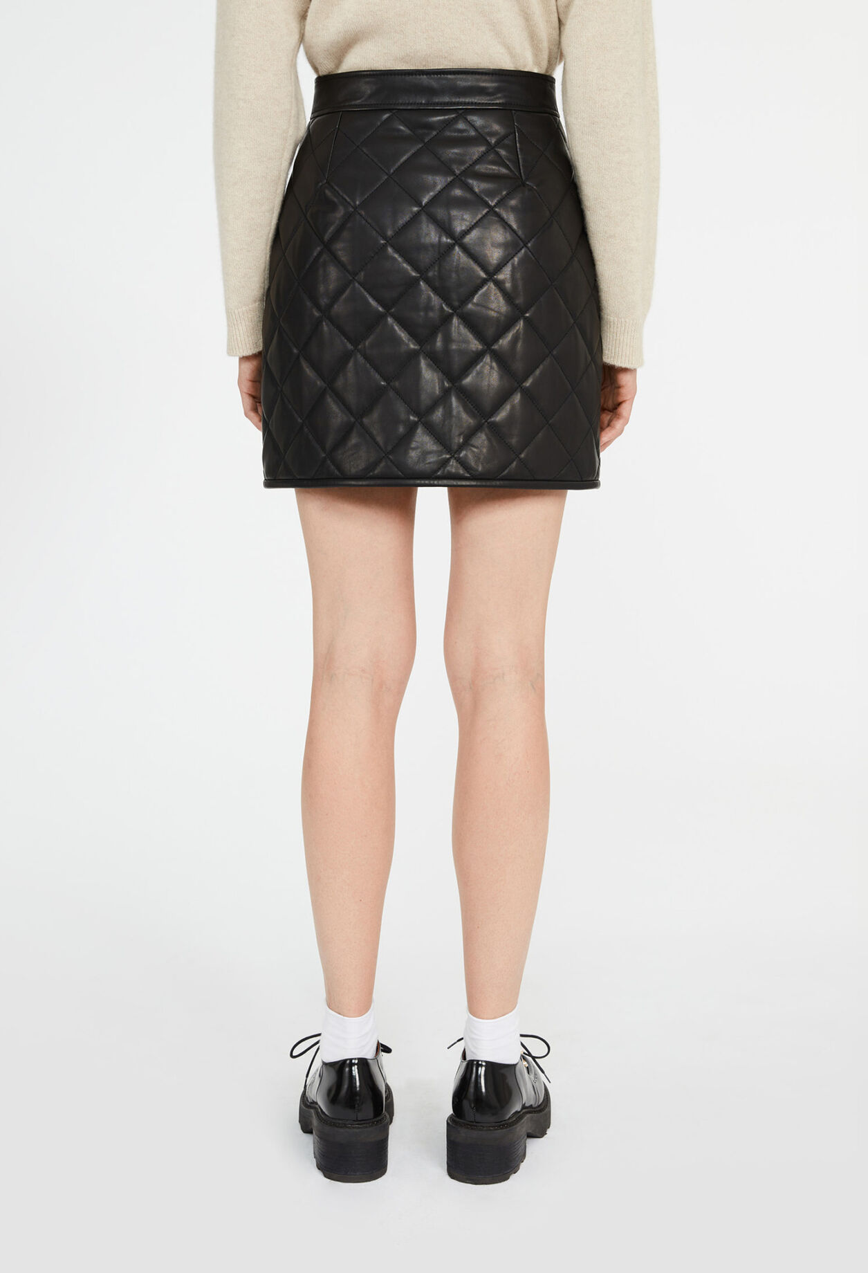 Falda acolchada piel