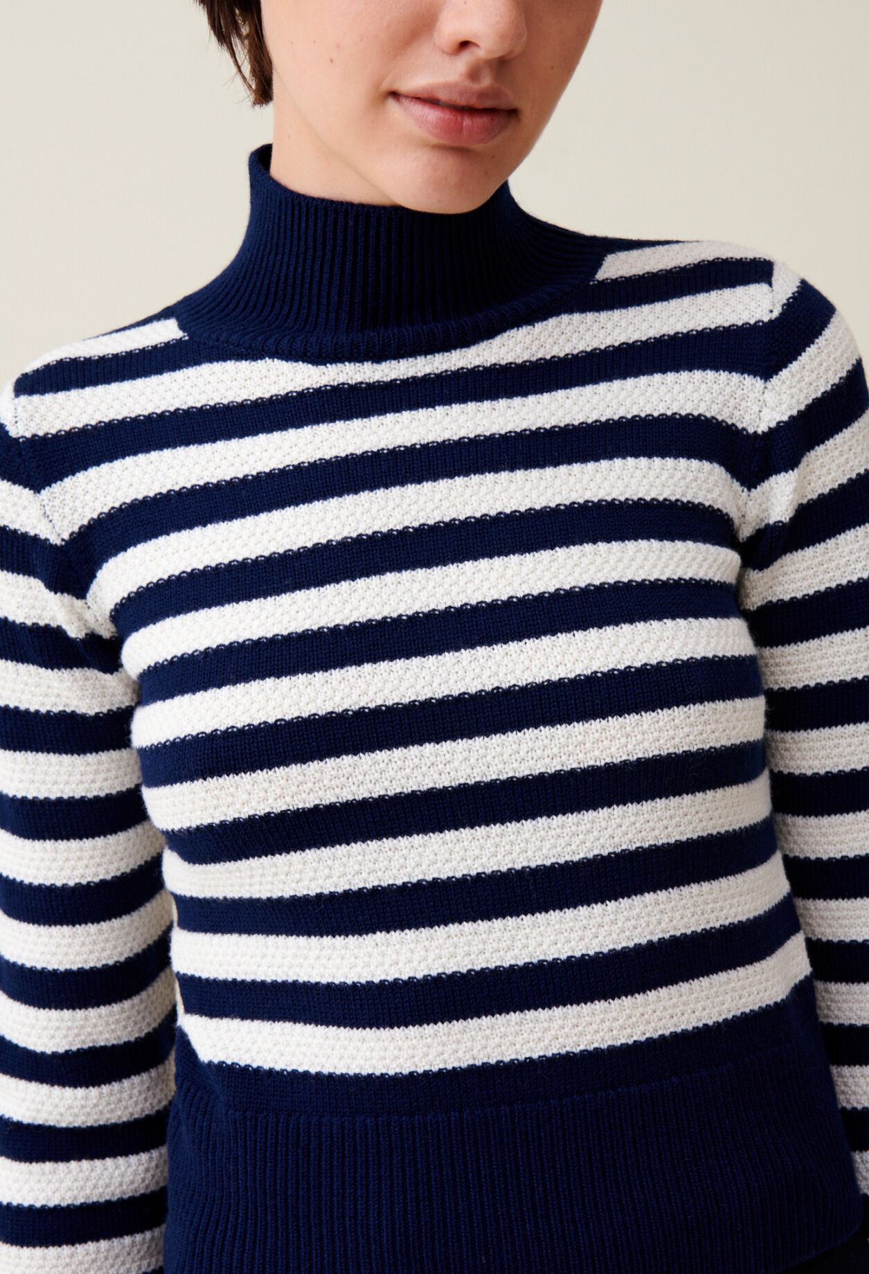 Jersey marinero cuello alto
