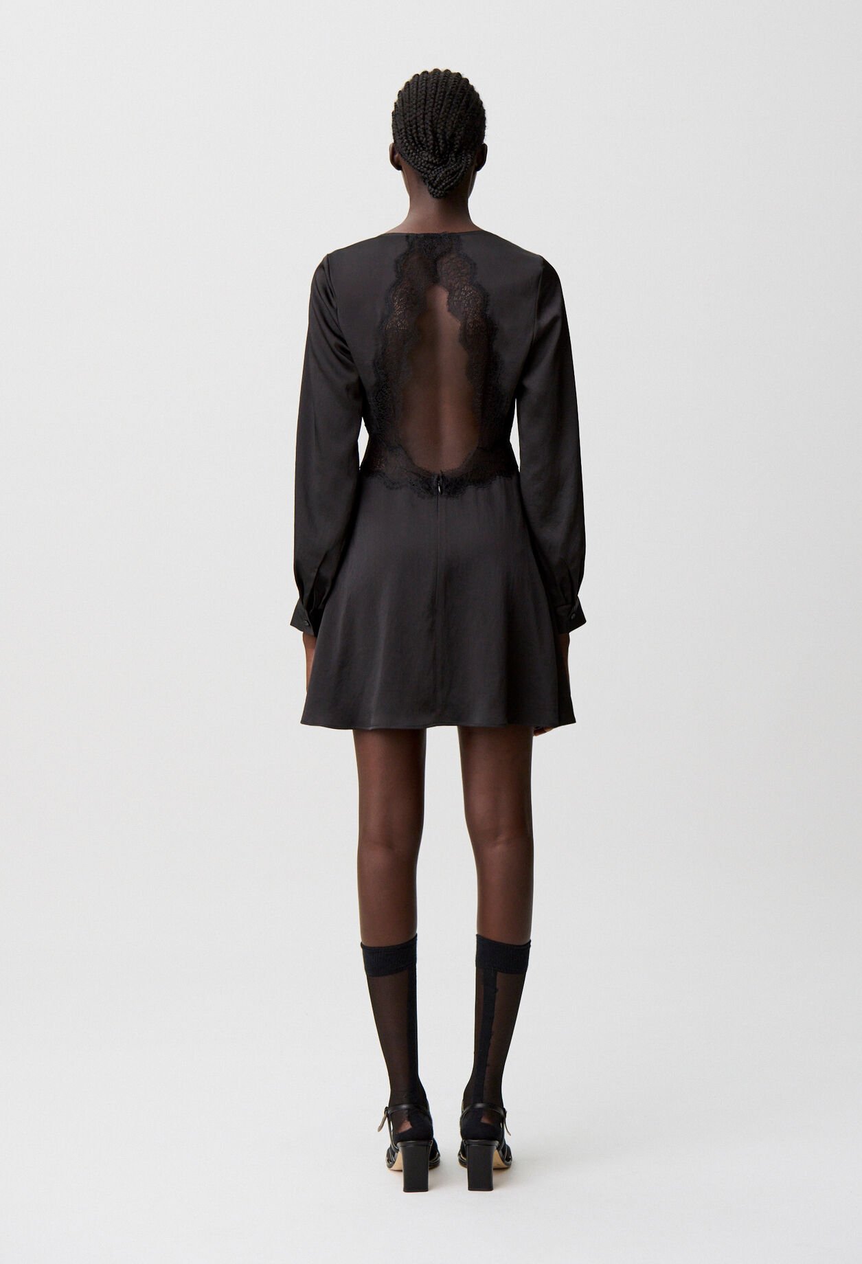 Vestido corto satinado