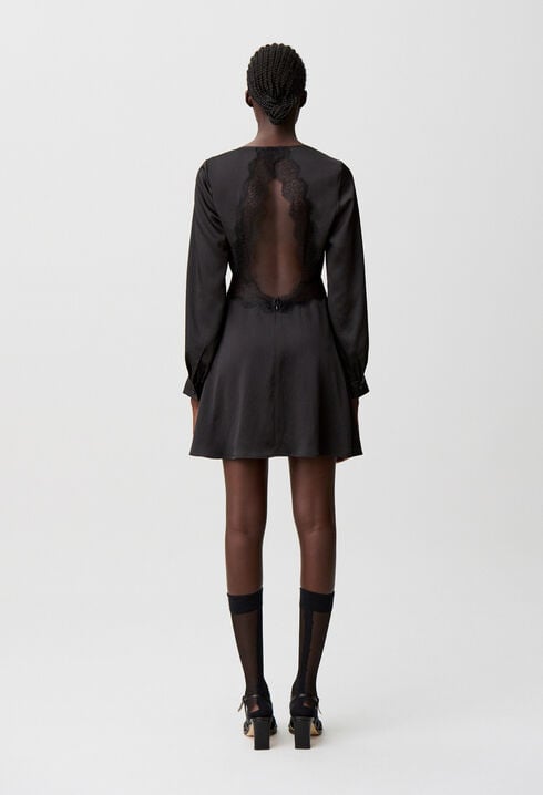 Vestido corto satinado