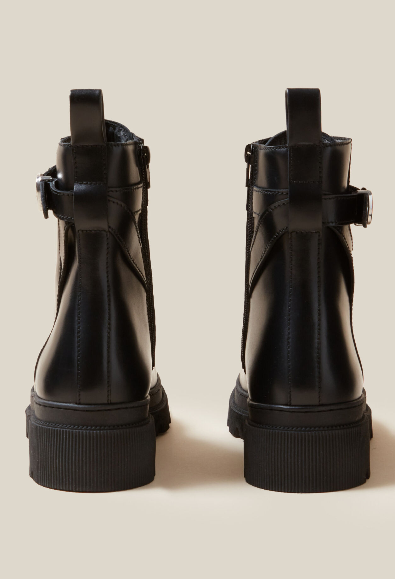 Botas militares de cuero