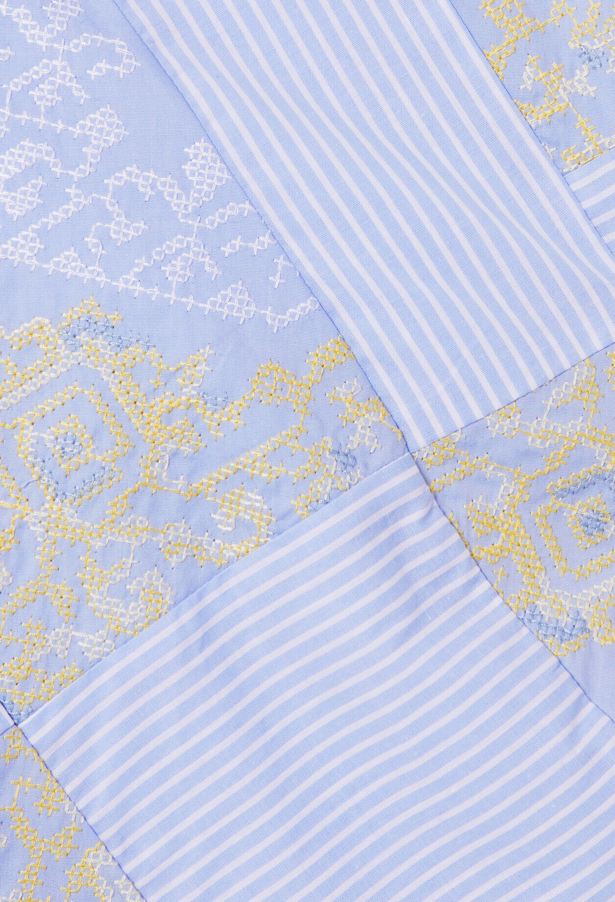 Top estampado con volantes