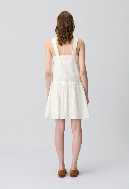 Vestido corto con busto bordado