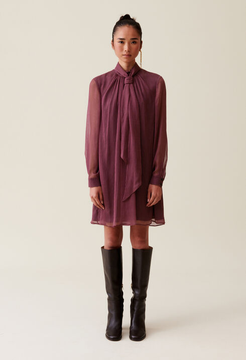 Vestido fluido con cuello lazo