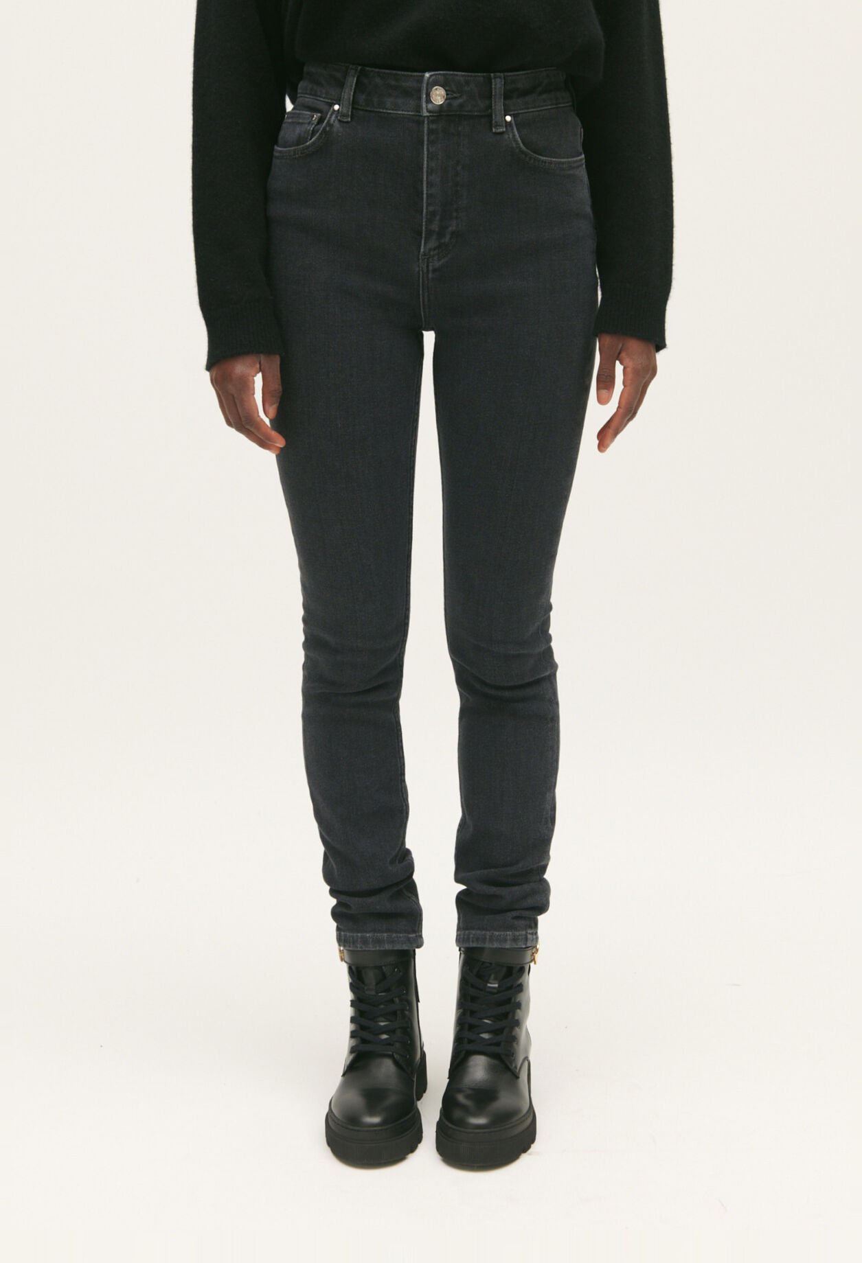 Vaquero skinny gris antracita