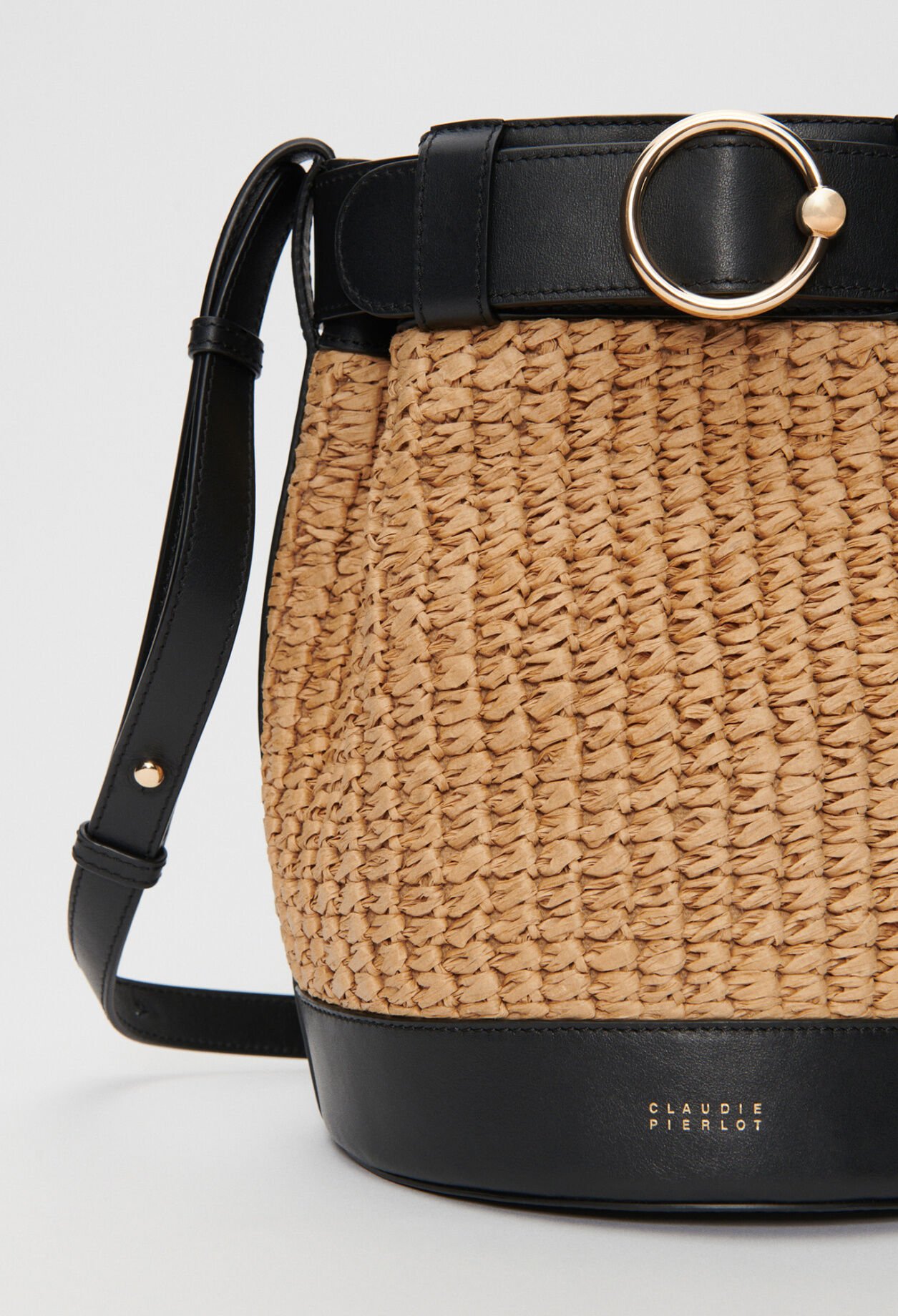 Bolso bombonera de cuero responsable