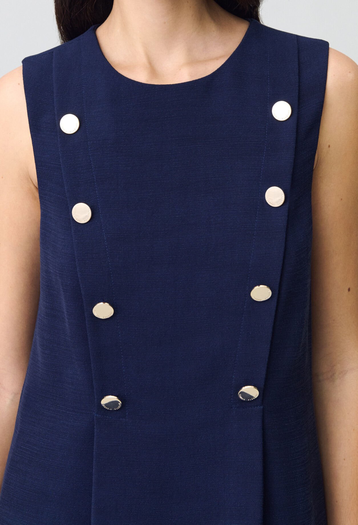 Vestido corto ajustado