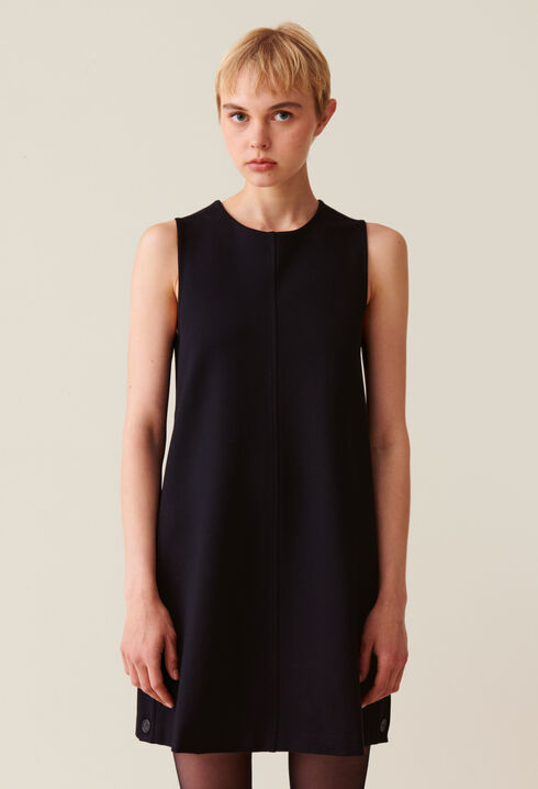Vestido corto sin mangas