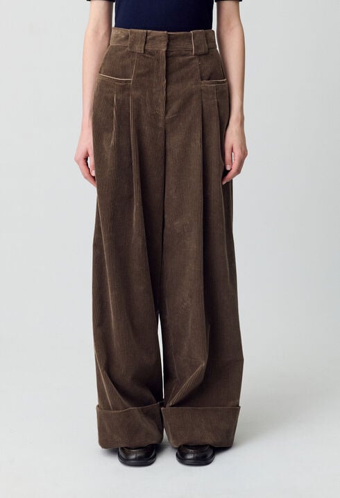 Pantalón amplio de terciopelo