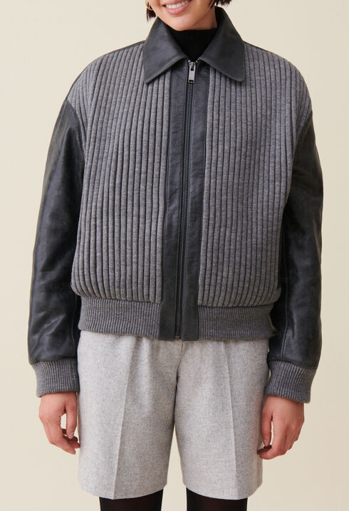 Bomber gris bimateria de cuero