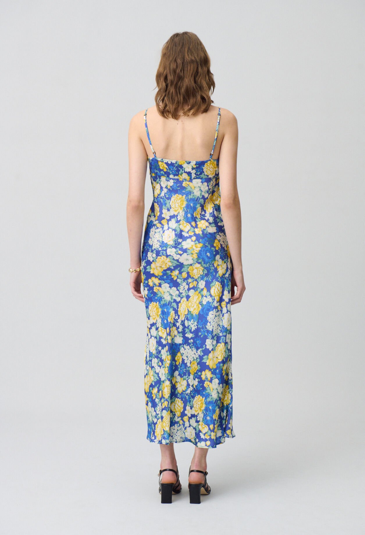 Vestido largo satinado estampada