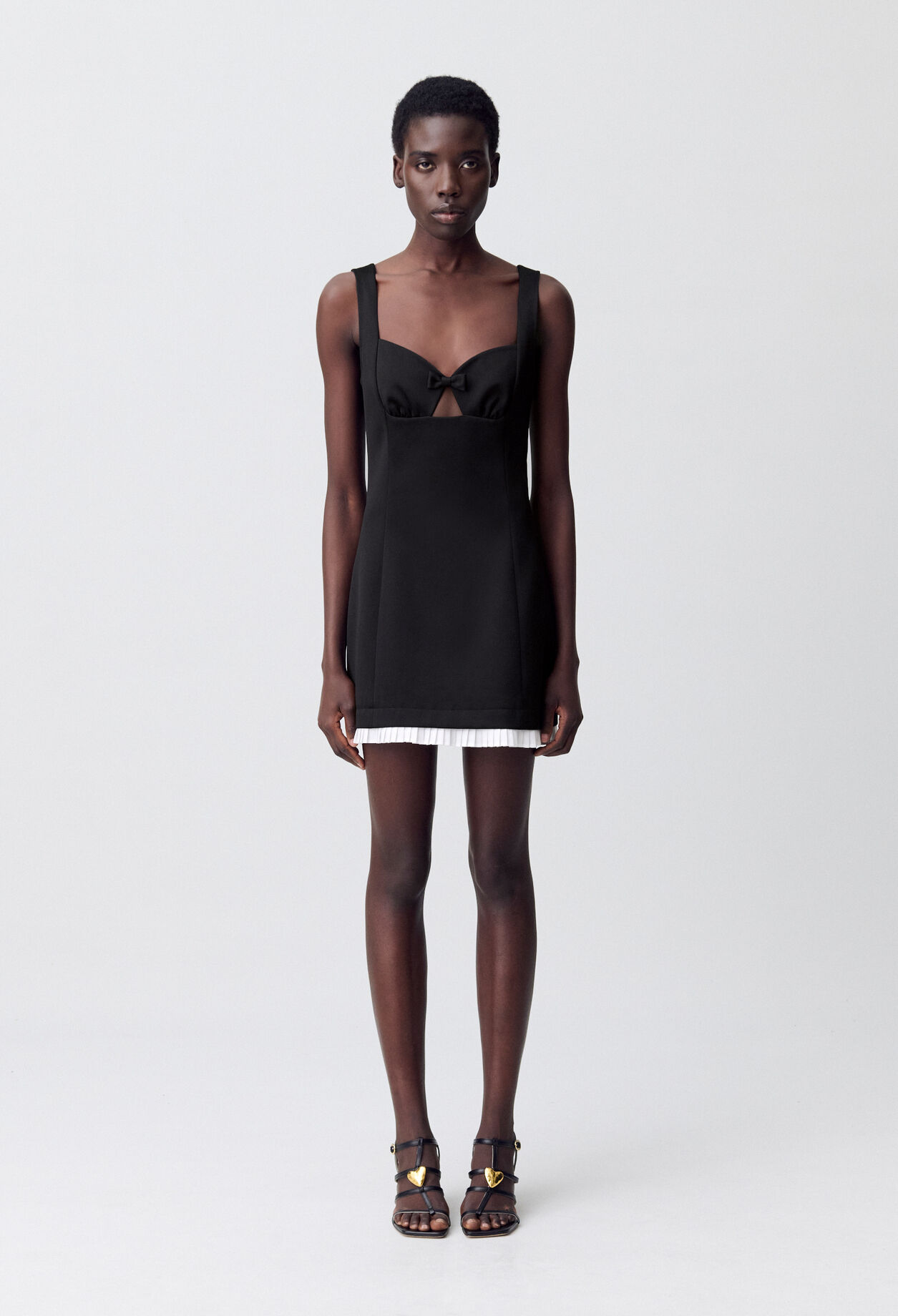 Vestido corto plisado