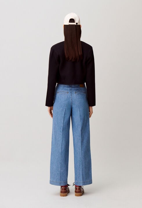 Vaquero con puente de denim