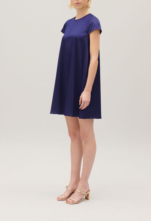 Vestido corto vaporoso