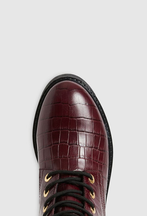 Botas altas con cordones