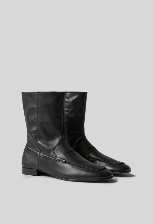 Botines de cuero estilo mocasín