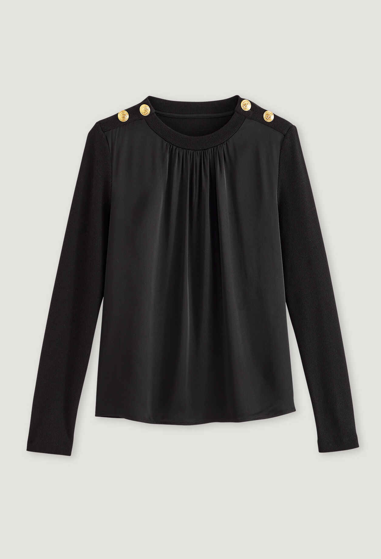 Camiseta negra de botones