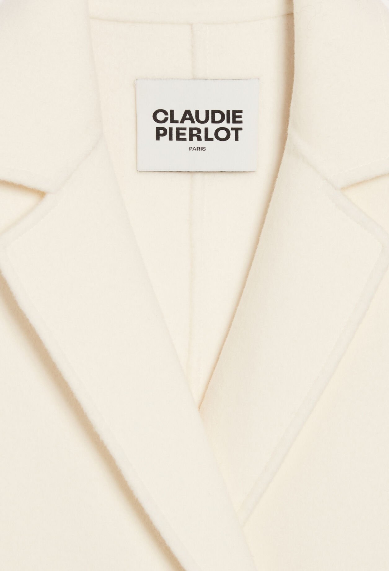 Abrigo recto de largo medio color crudo