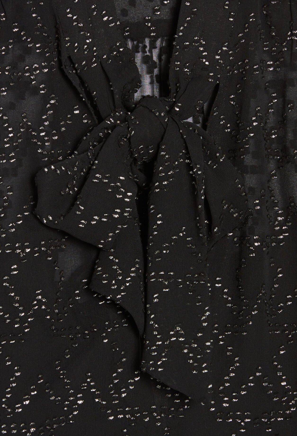 Camisa con cuello de lazada y estrellas