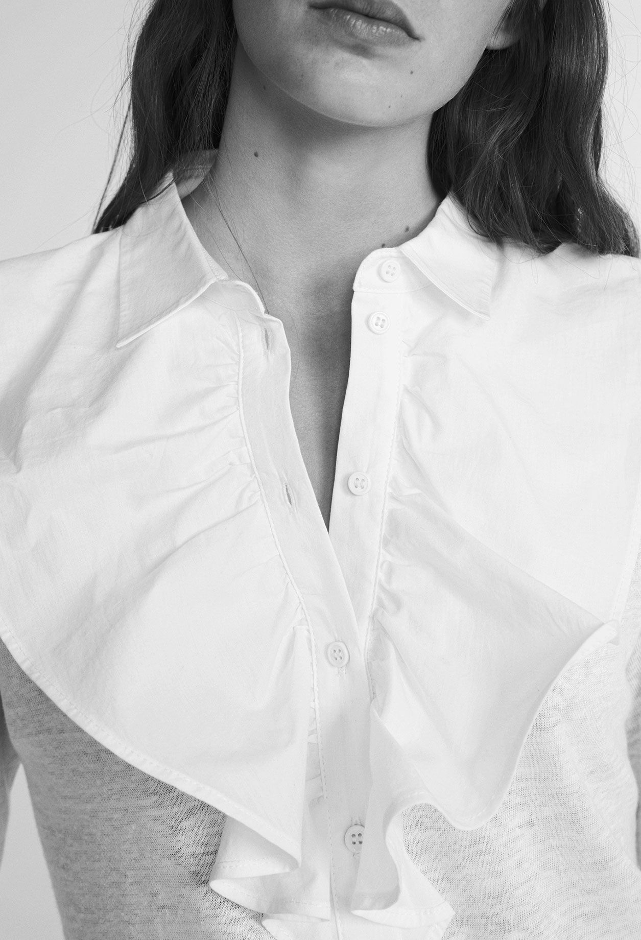 Camiseta estilo camisa