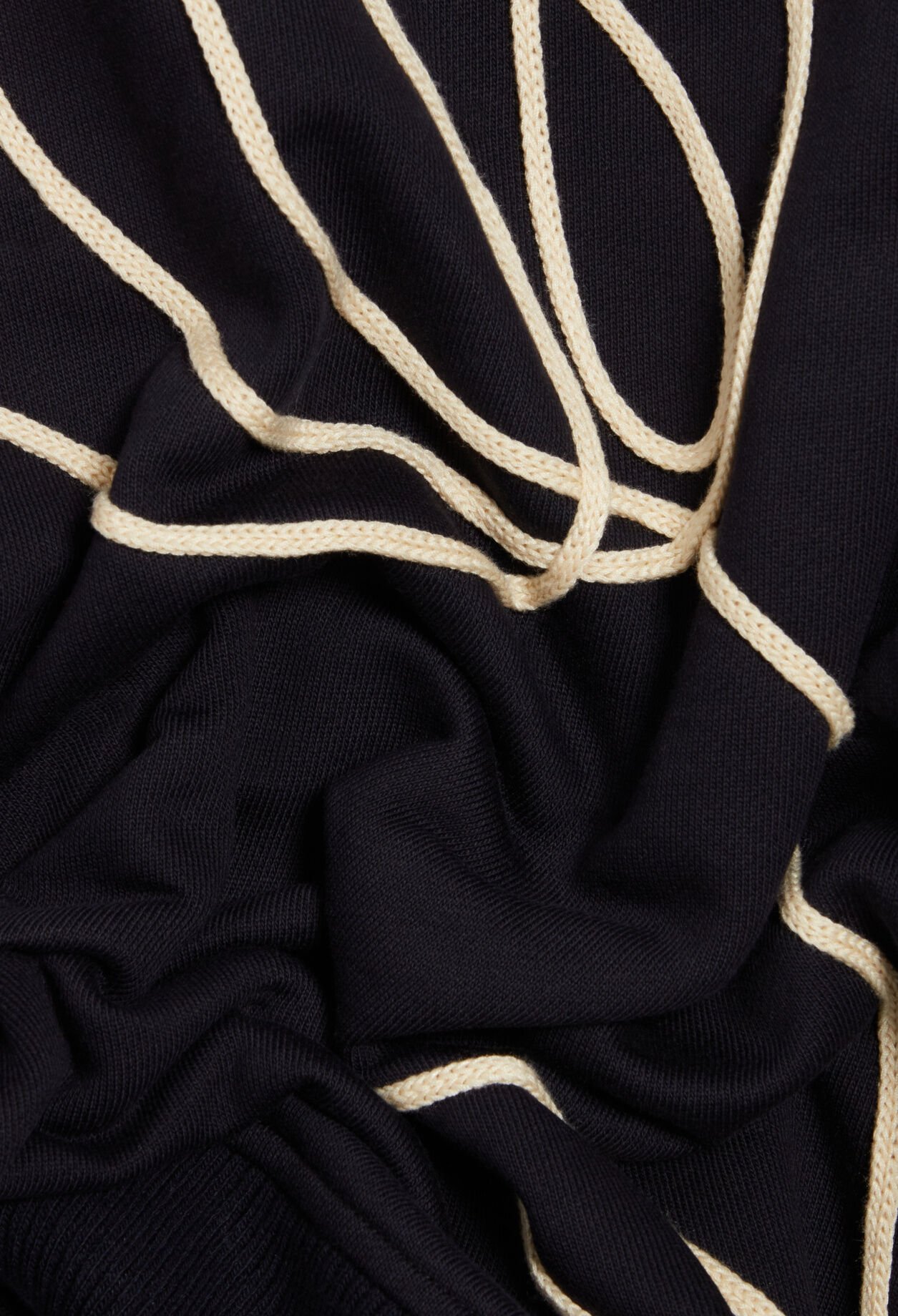 Sudadera bordada flores azul marino