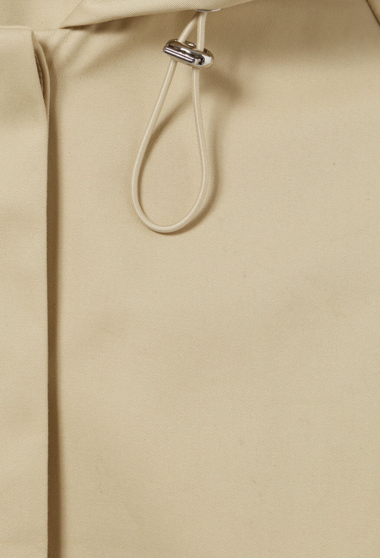 Parka ligera con capucha