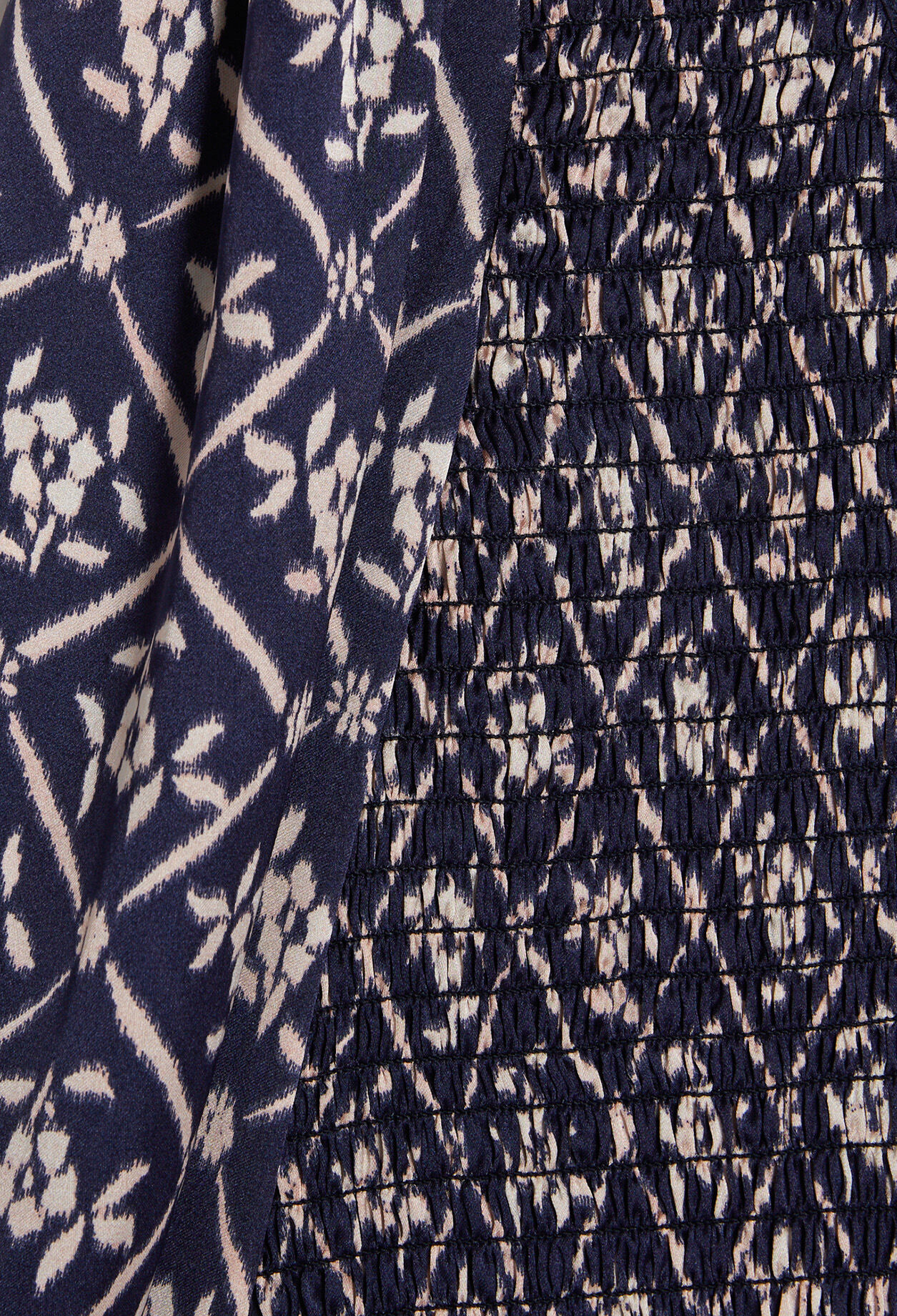 Blusa estampada con escote cuadrado