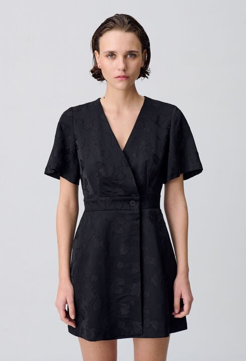 Vestido corto tipo cruzado
